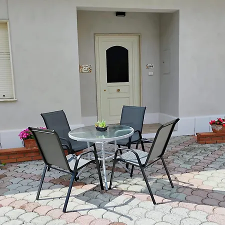 Dei Nonni Tatil Evi